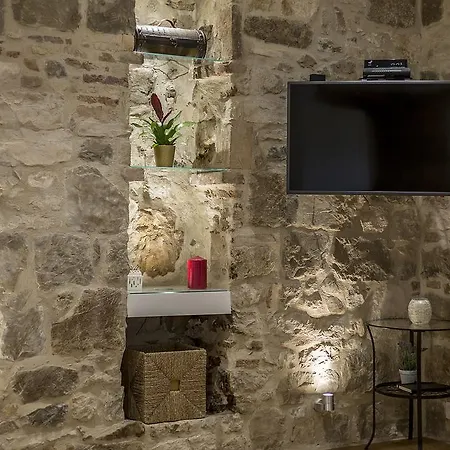 Lara * سبليت